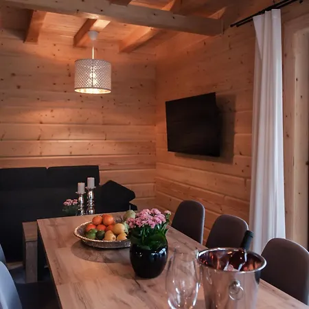 Beskidzkie Wyspy Holiday home *