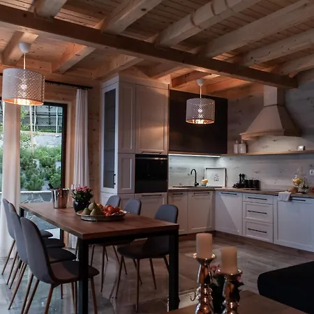 Beskidzkie Wyspy Holiday home Tenczyn
